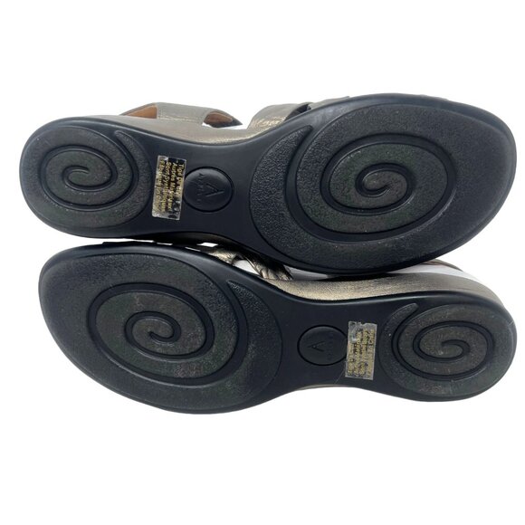 Clarks Artisan Lucena Pewter Leather Strappy 1.5” Wedge Sandals 10M - Picture 7 of 9